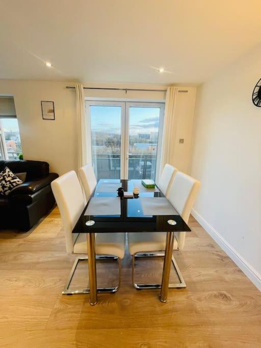 Stunning Flat By Quayside With Balcony!! Daire Newcastle upon Tyne Dış mekan fotoğraf